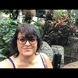 Meet your Posher, Mary lee